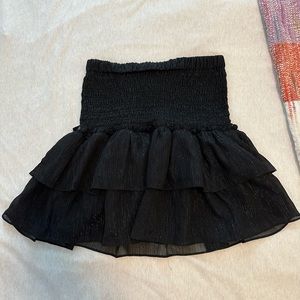 DO+BE size small black shiny skirt